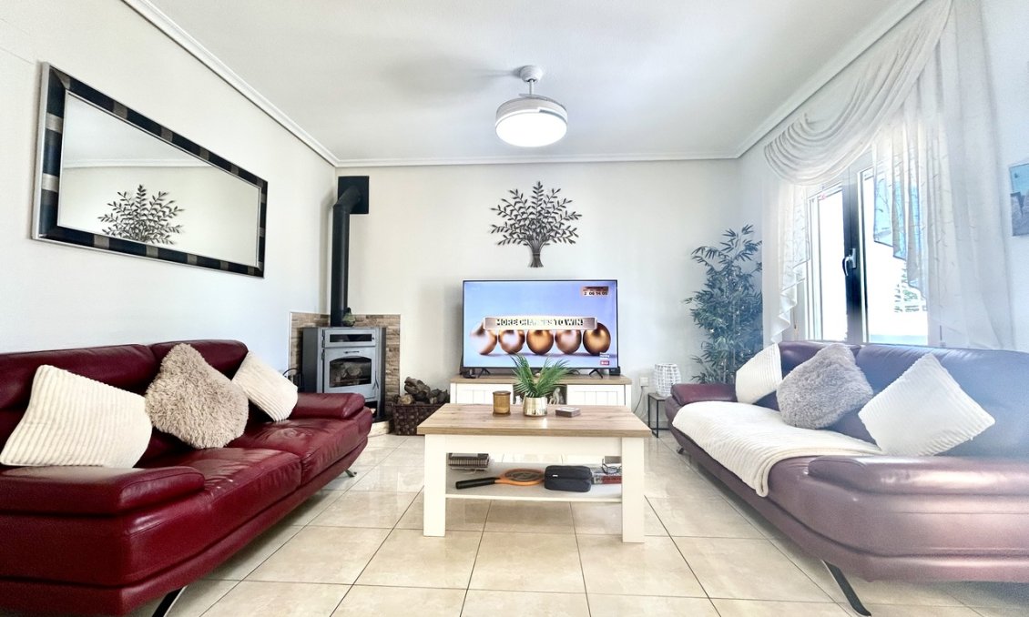 Használt Ingatlanok - Villa -
Villamartin - Costa Blanca