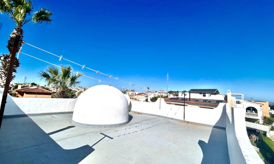 Használt Ingatlanok - Villa -
Villamartin - Costa Blanca