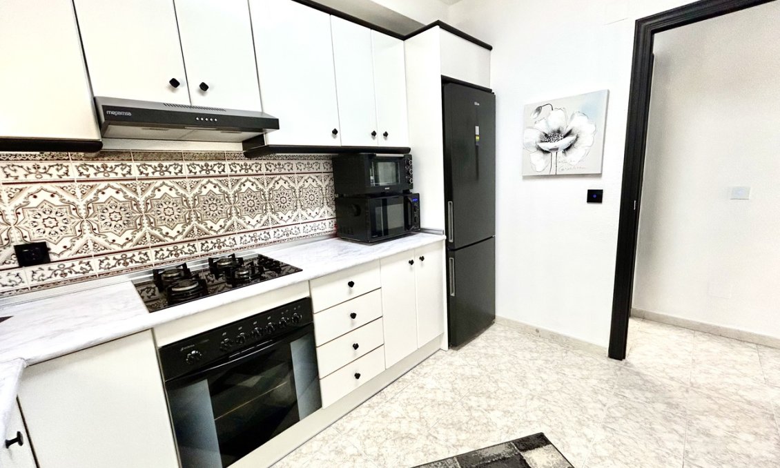 Használt Ingatlanok - Sorház -
Playa Flamenca - Costa Blanca