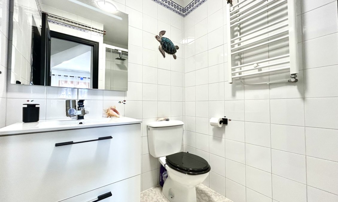 Használt Ingatlanok - Sorház -
Playa Flamenca - Costa Blanca