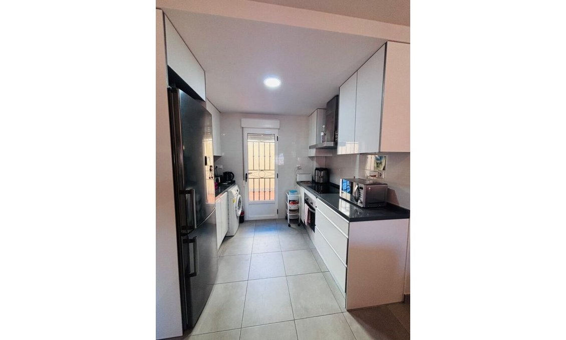 Revânzare - Apartament -
Torrevieja - Costa Blanca