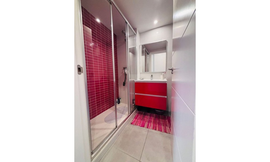 Revânzare - Apartament -
Torrevieja - Costa Blanca