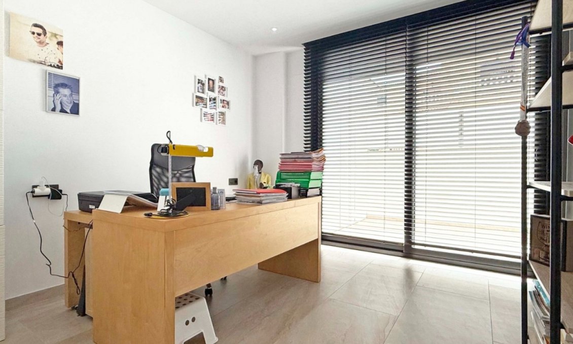 Használt Ingatlanok - Villa -
Orihuela Costa - Costa Blanca