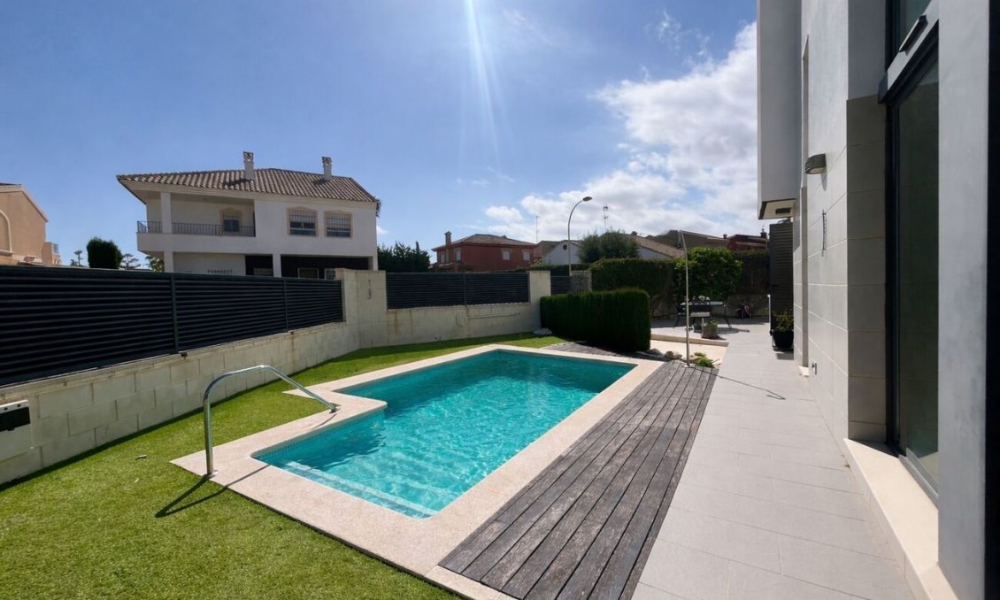 Segunda mano - Villa -
Santiago de la Ribera - Costa Calida