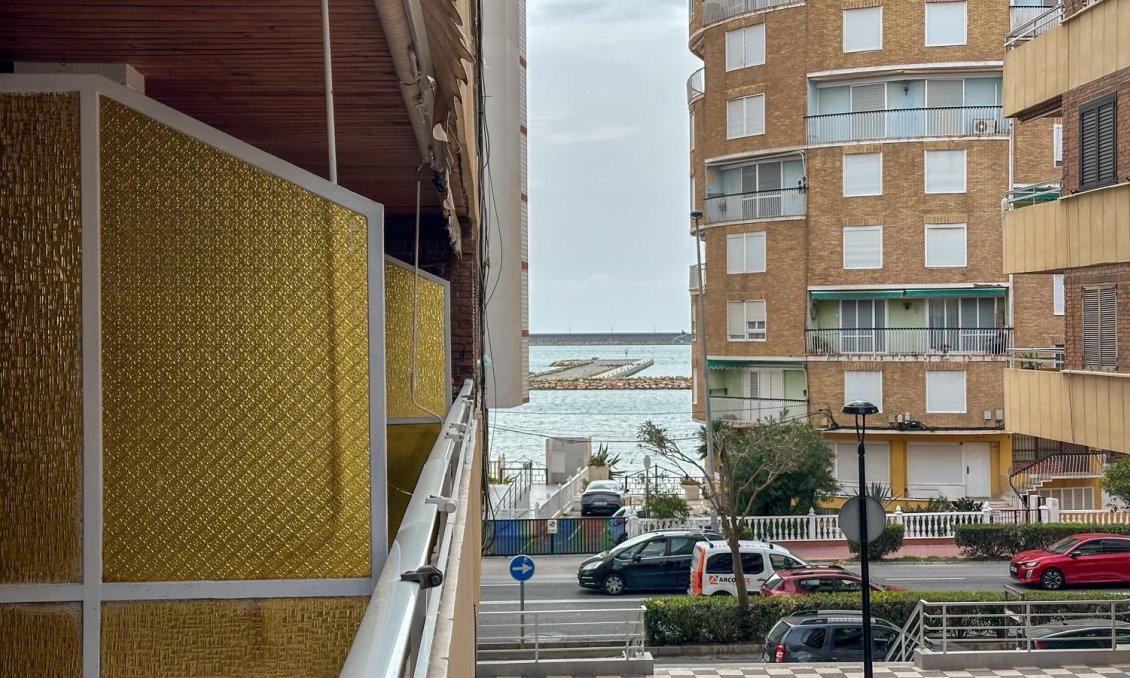 Használt Ingatlanok - Apartman -
Torrevieja - Costa Blanca