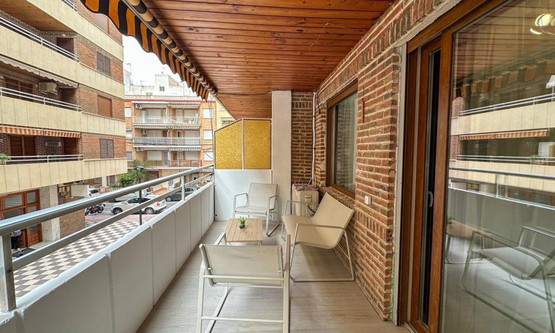 Használt Ingatlanok - Apartman -
Torrevieja - Costa Blanca