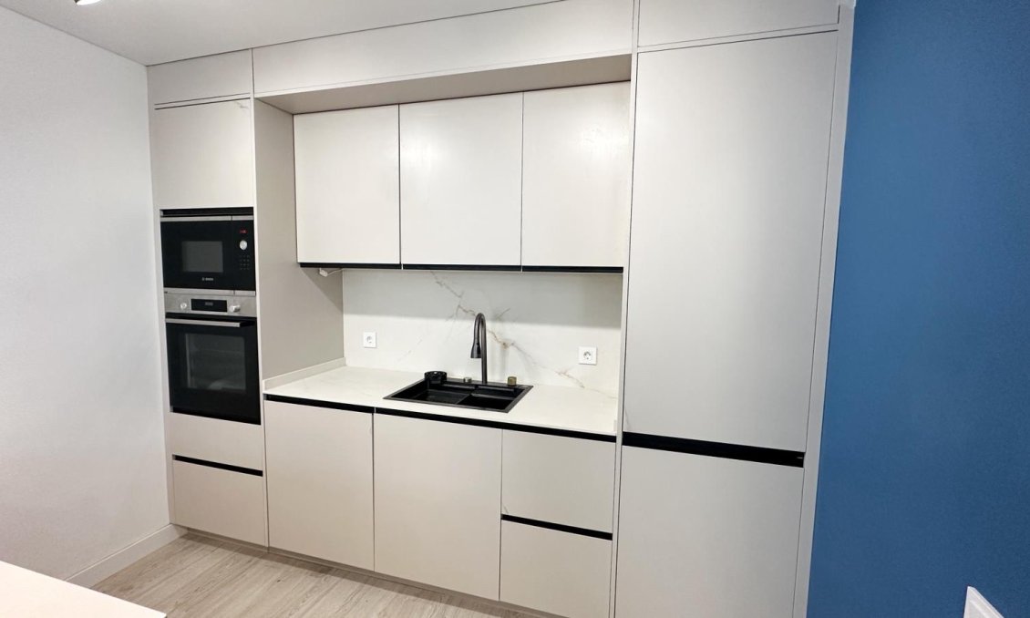 Használt Ingatlanok - Apartman -
Torrevieja - Costa Blanca