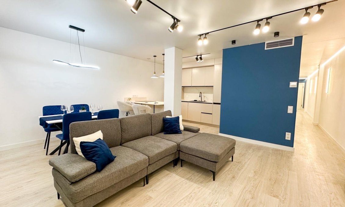 Használt Ingatlanok - Apartman -
Torrevieja - Costa Blanca