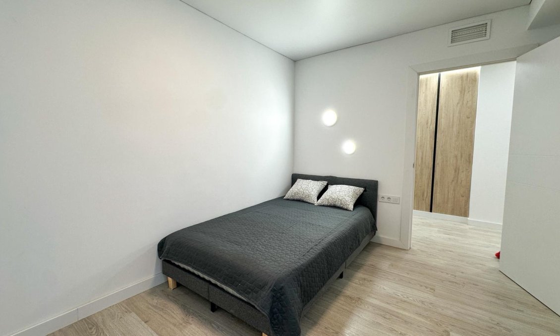 Használt Ingatlanok - Apartman -
Torrevieja - Costa Blanca