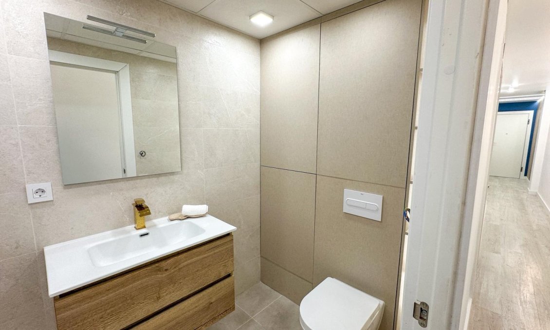 Használt Ingatlanok - Apartman -
Torrevieja - Costa Blanca