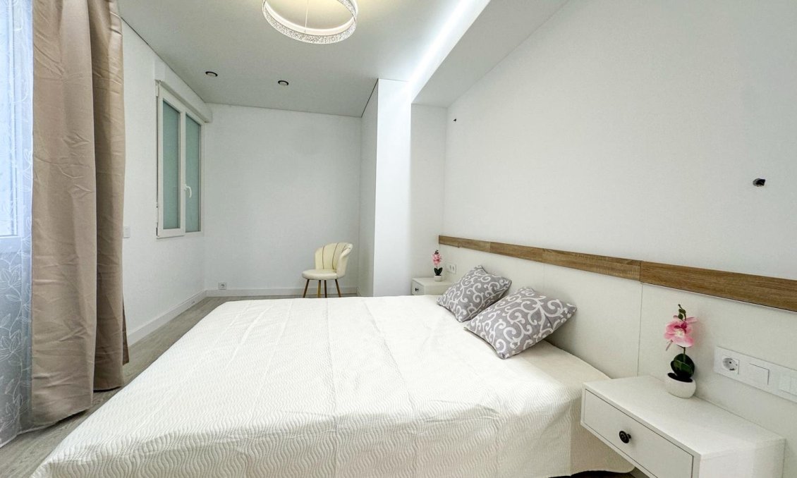 Használt Ingatlanok - Apartman -
Torrevieja - Costa Blanca