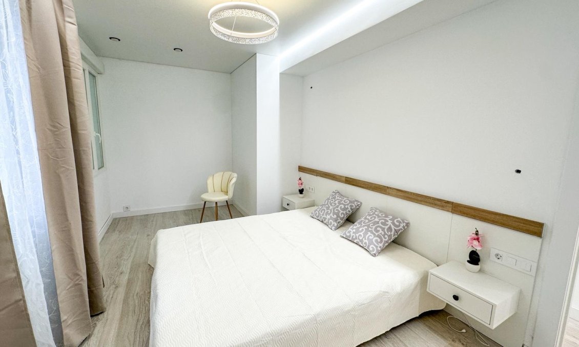 Használt Ingatlanok - Apartman -
Torrevieja - Costa Blanca