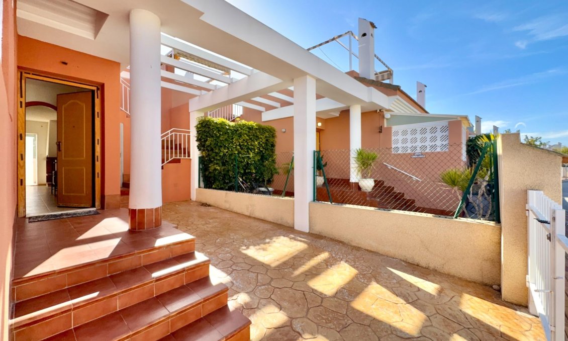 Revânzare - Town House -
Gran Alacant - Monte Faro-altomar