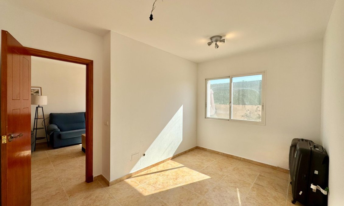 Revânzare - Town House -
Gran Alacant - Monte Faro-altomar