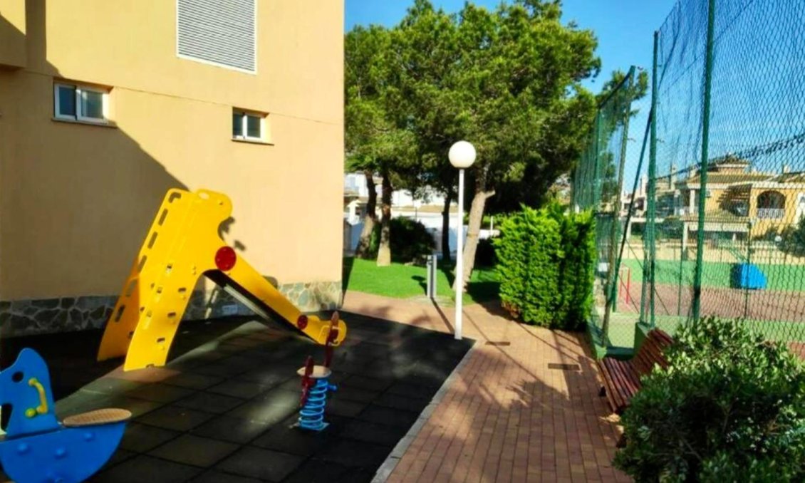 Revânzare - Town House -
Gran Alacant - Monte Faro-altomar