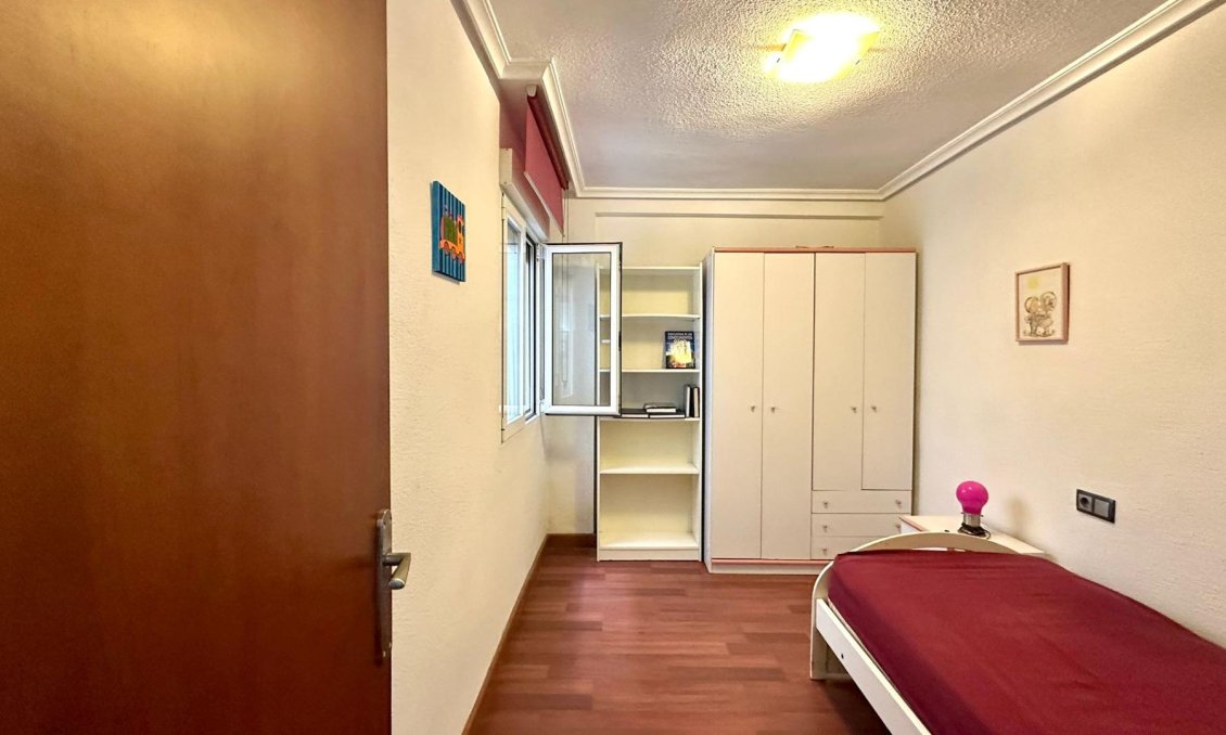 Használt Ingatlanok - Apartman -
Torrevieja - Acequion