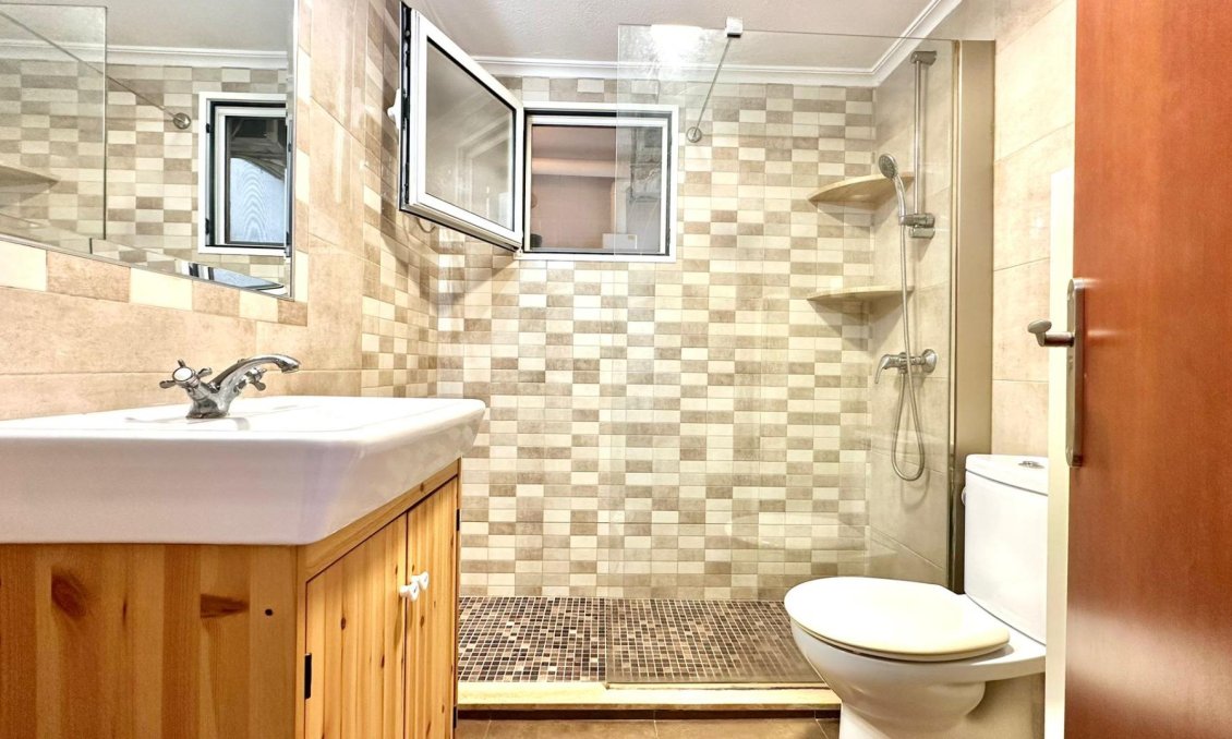 Használt Ingatlanok - Apartman -
Torrevieja - Acequion