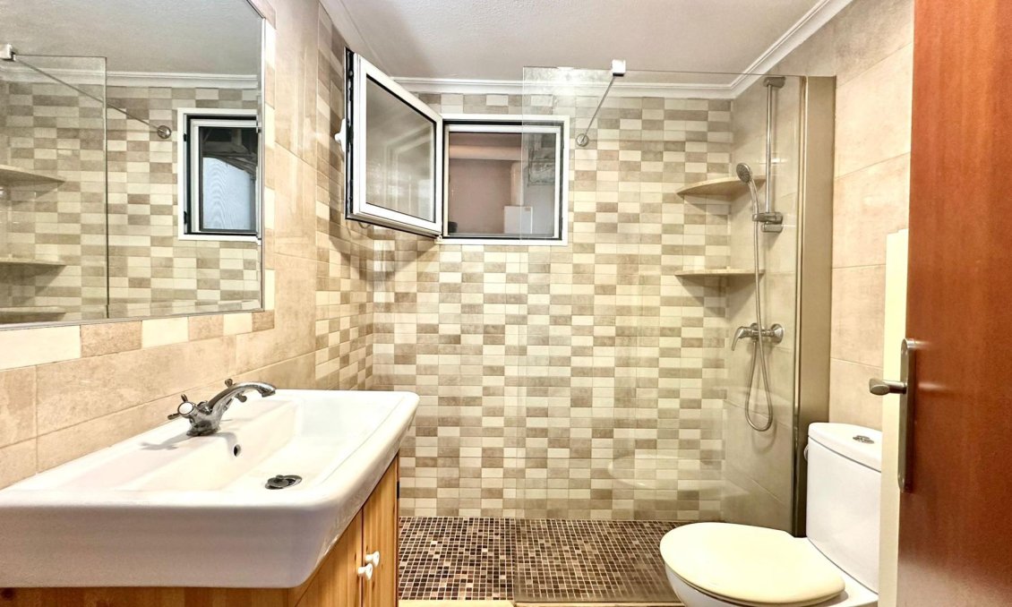 Használt Ingatlanok - Apartman -
Torrevieja - Acequion