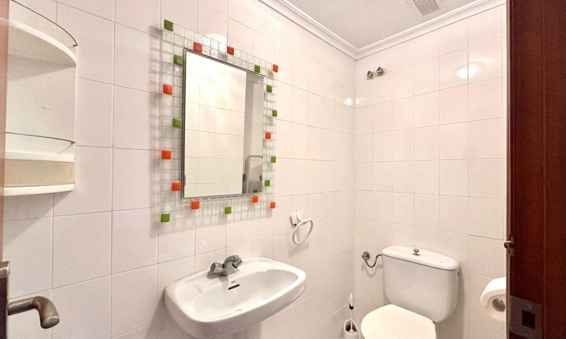 Használt Ingatlanok - Apartman -
Torrevieja - Acequion