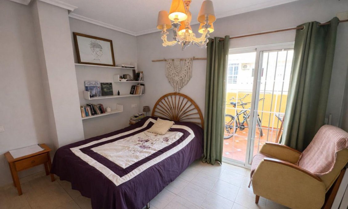 Használt Ingatlanok - Apartman -
Torrevieja - Costa Blanca