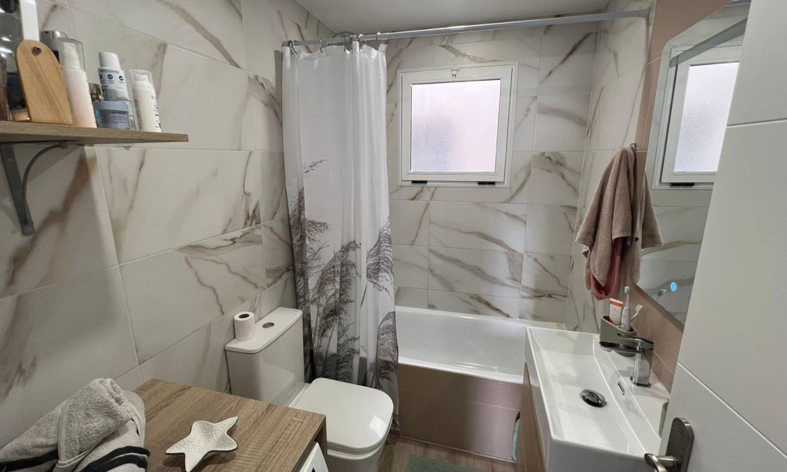 Használt Ingatlanok - Apartman -
Torrevieja - Centrum