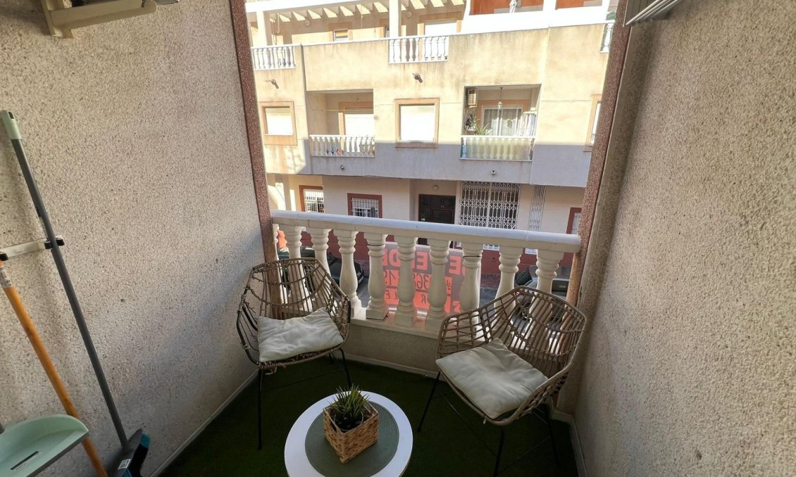 Használt Ingatlanok - Apartman -
Torrevieja - Centrum