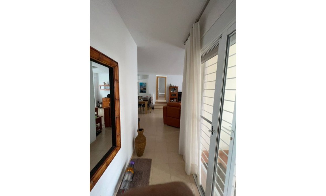 Revente - Villa -
Fortuna - Inland