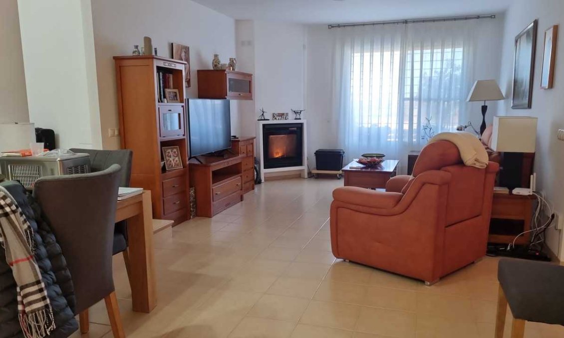 Segunda mano - Villa -
Fortuna - Inland