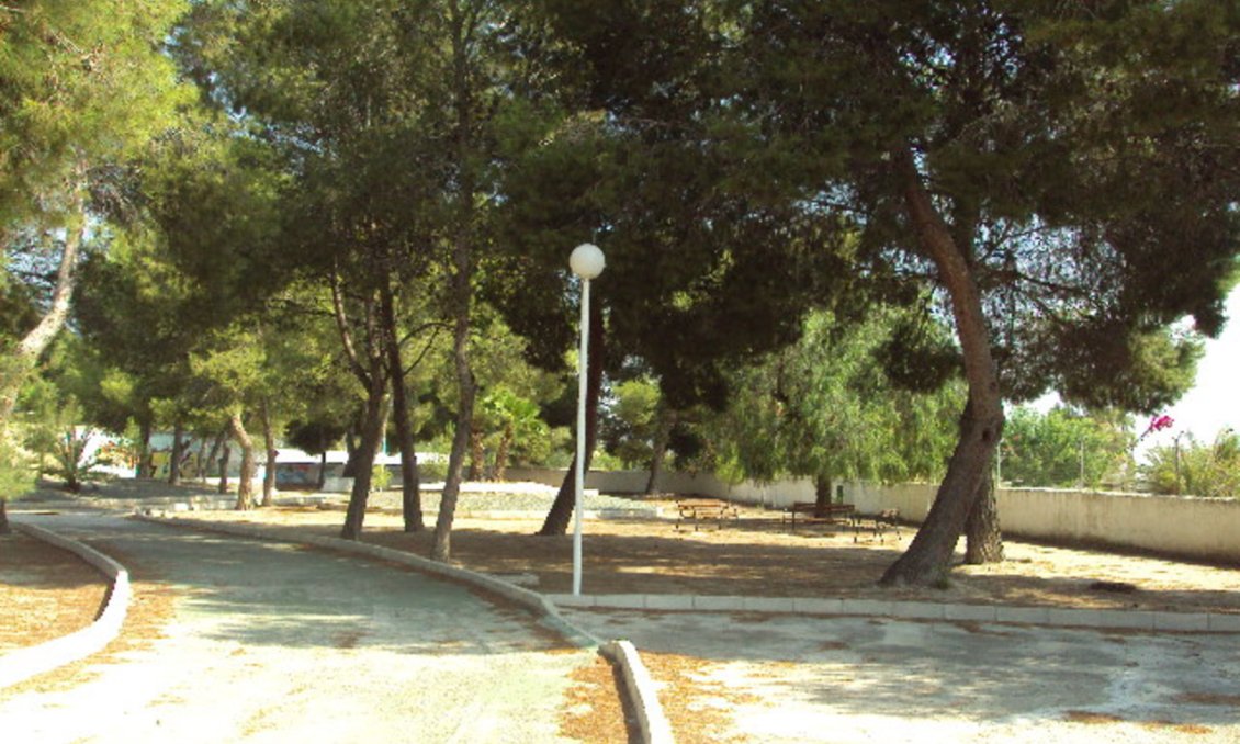 Segunda mano - Villa -
Fortuna - Inland