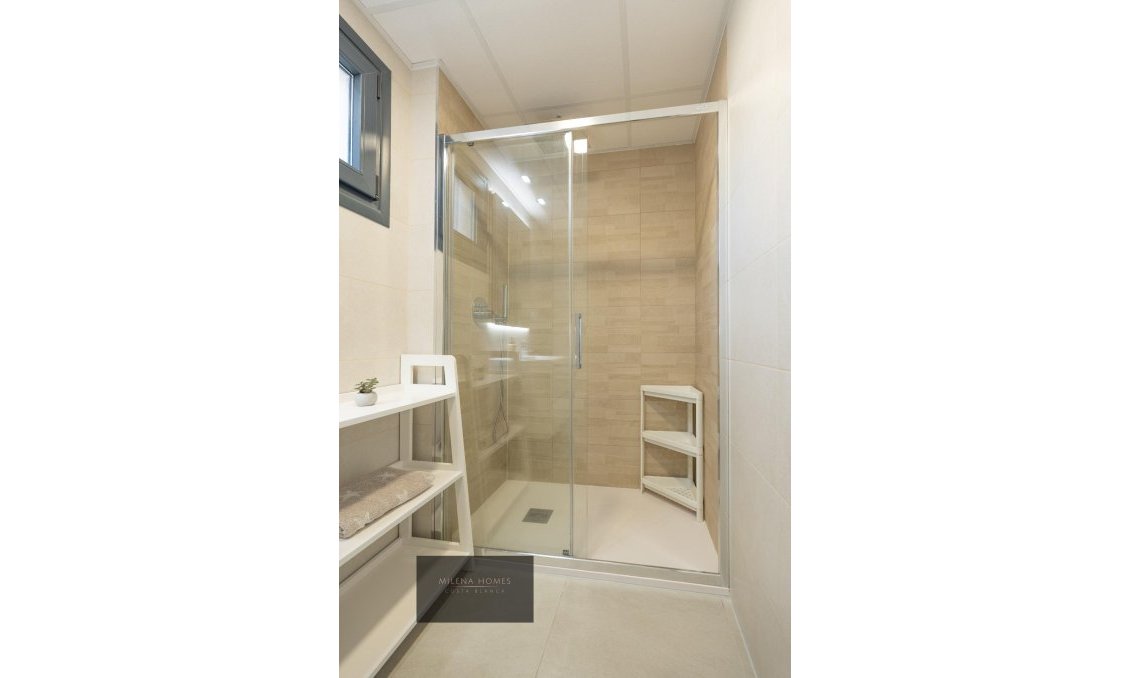 Használt Ingatlanok - Apartman -
Orihuela Costa - La Zenia