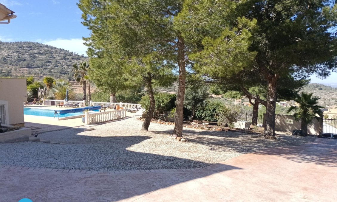 Resale - Villa -
Abanilla