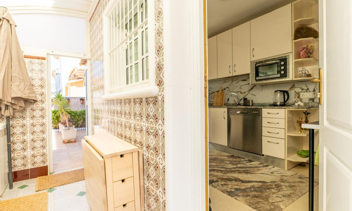 Resale - Villa -
Torrevieja - Los Balcones - Los Altos del Edén