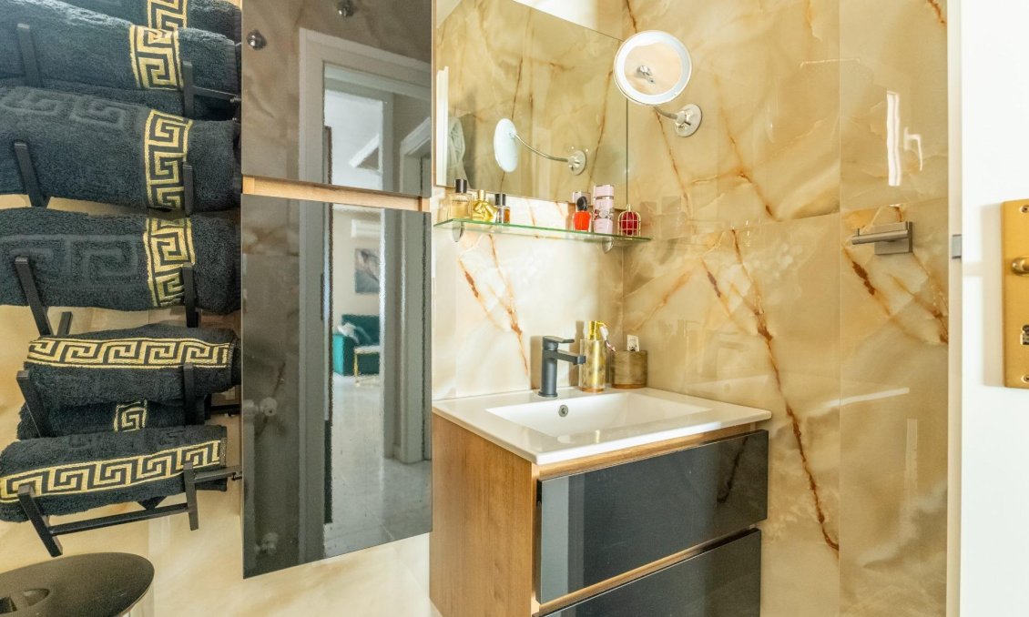 Resale - Villa -
Torrevieja - Los Balcones - Los Altos del Edén