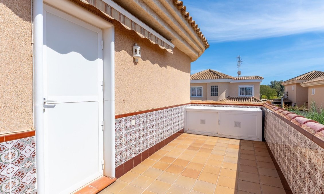 Resale - Villa -
Torrevieja - Los Balcones - Los Altos del Edén