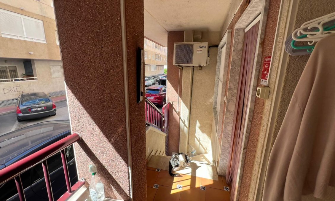 Wiederverkauf - Wohnung -
Torrevieja - PARQUE DE LAS NACIONES