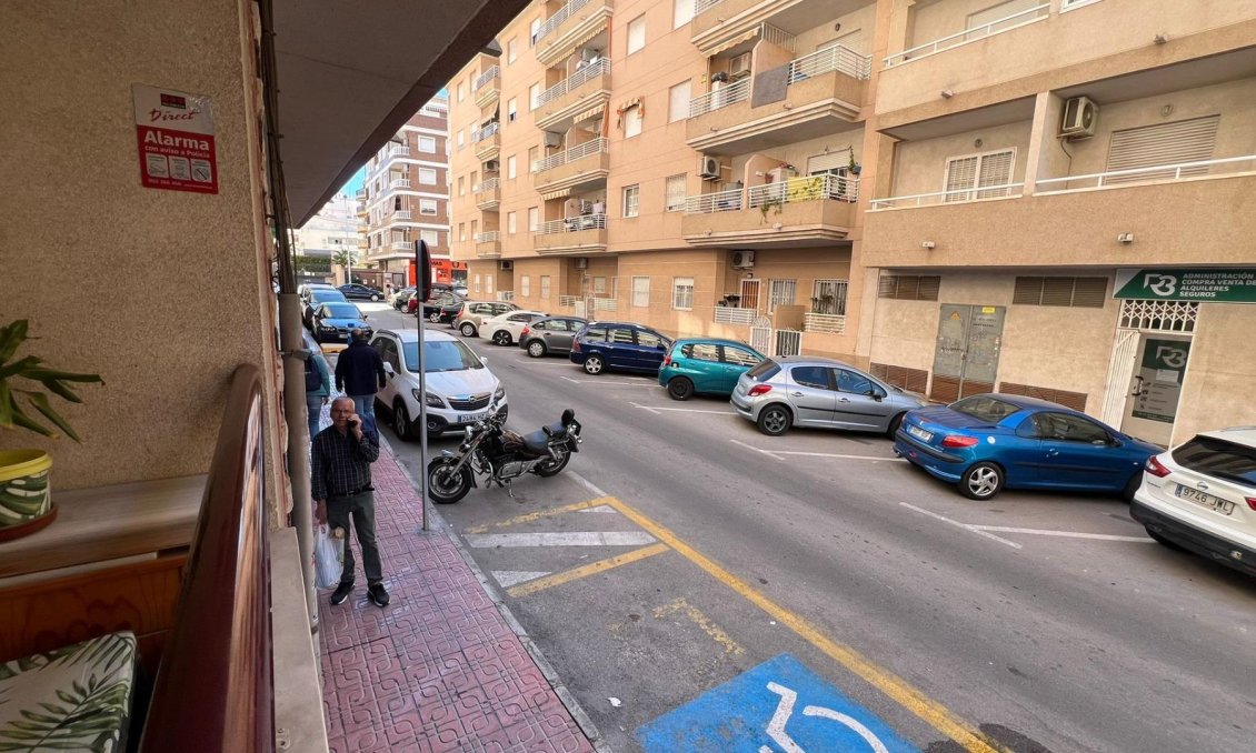 Wiederverkauf - Wohnung -
Torrevieja - PARQUE DE LAS NACIONES