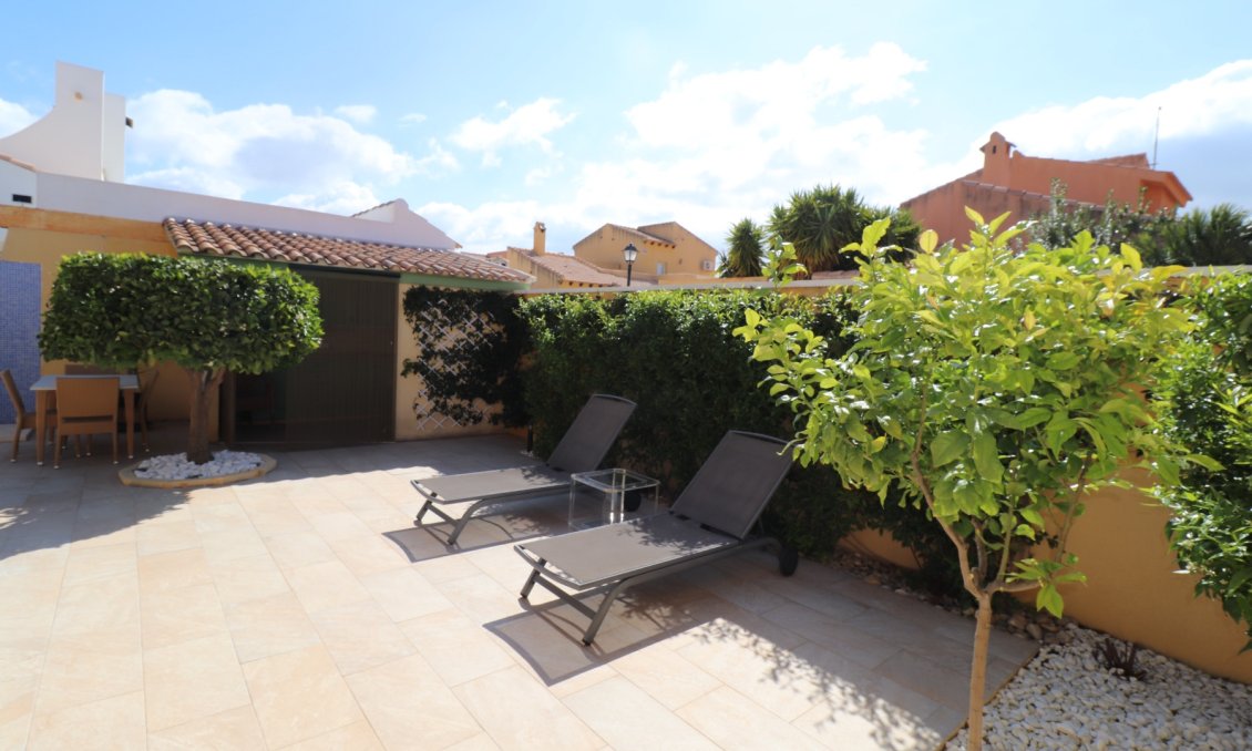 Wiederverkauf - Villa -
Fortuna - Inland