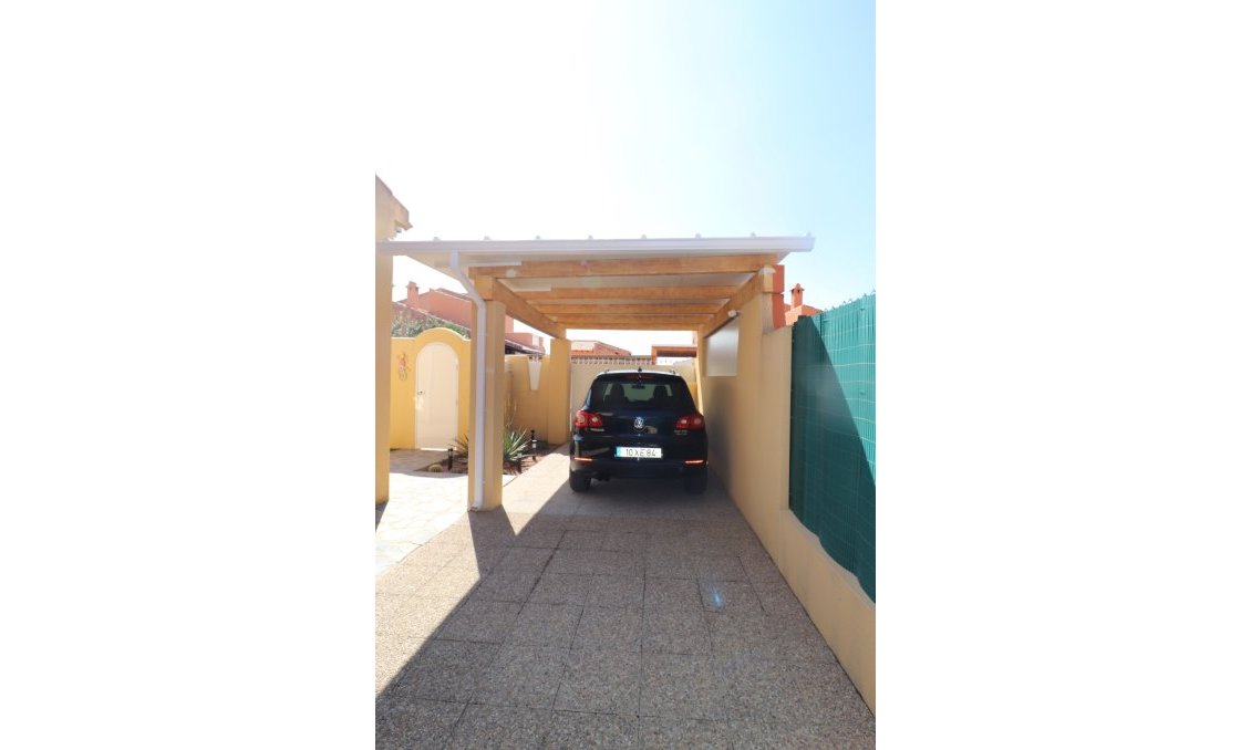 Wiederverkauf - Villa -
Fortuna - Inland