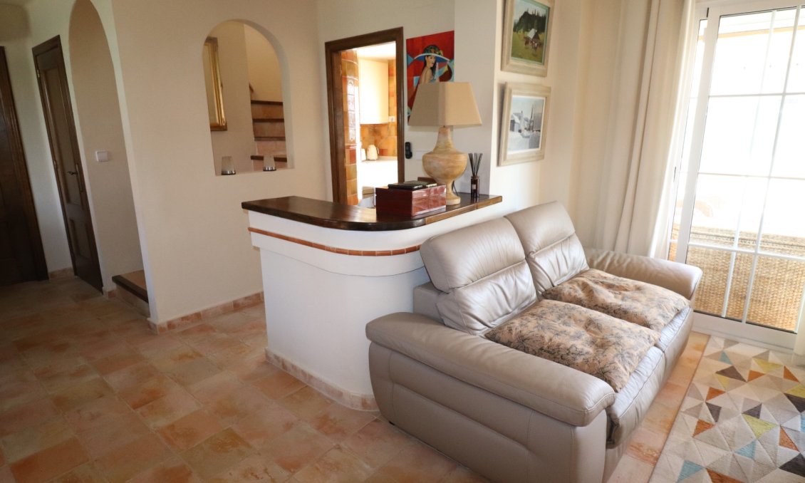 Wiederverkauf - Villa -
Fortuna - Inland