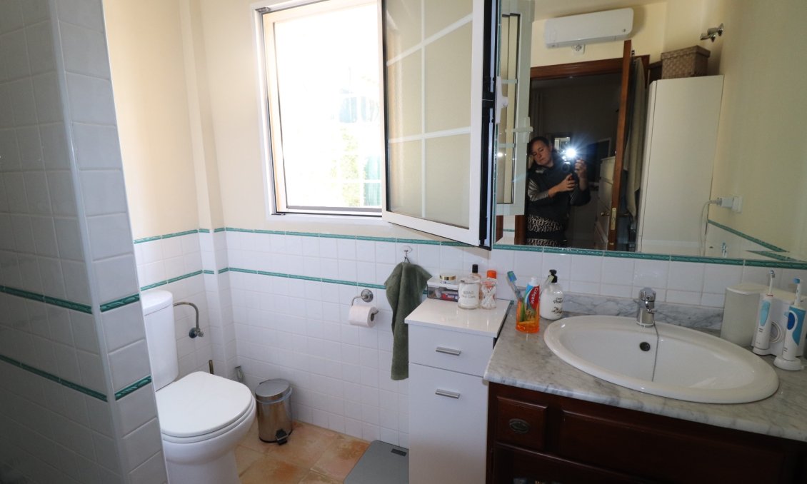 Wiederverkauf - Villa -
Fortuna - Inland