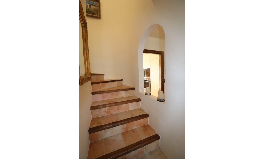 Wiederverkauf - Villa -
Fortuna - Inland