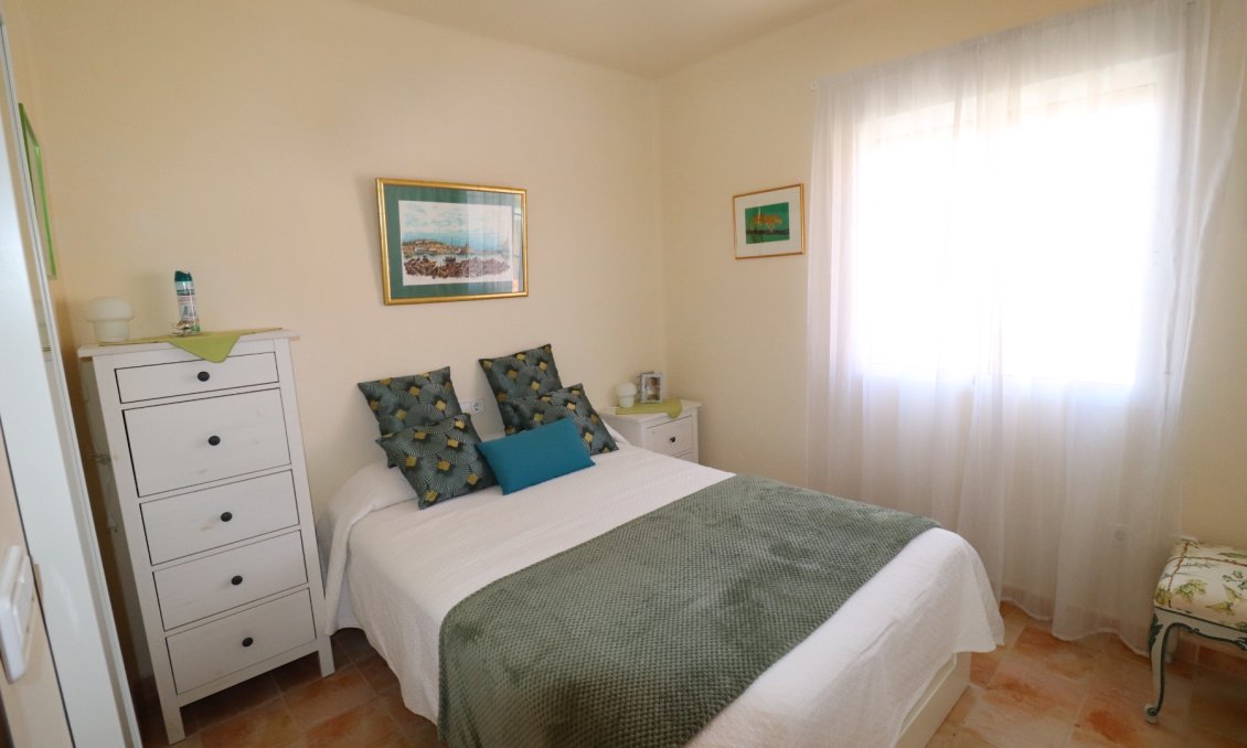 Wiederverkauf - Villa -
Fortuna - Inland