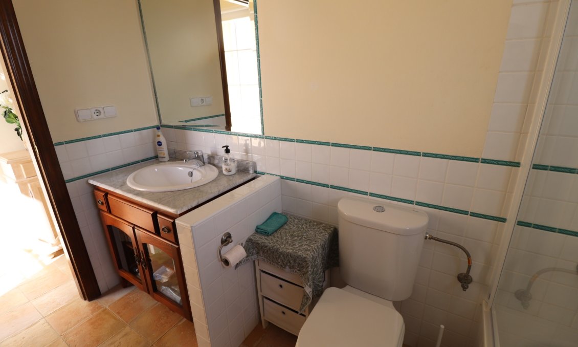 Wiederverkauf - Villa -
Fortuna - Inland