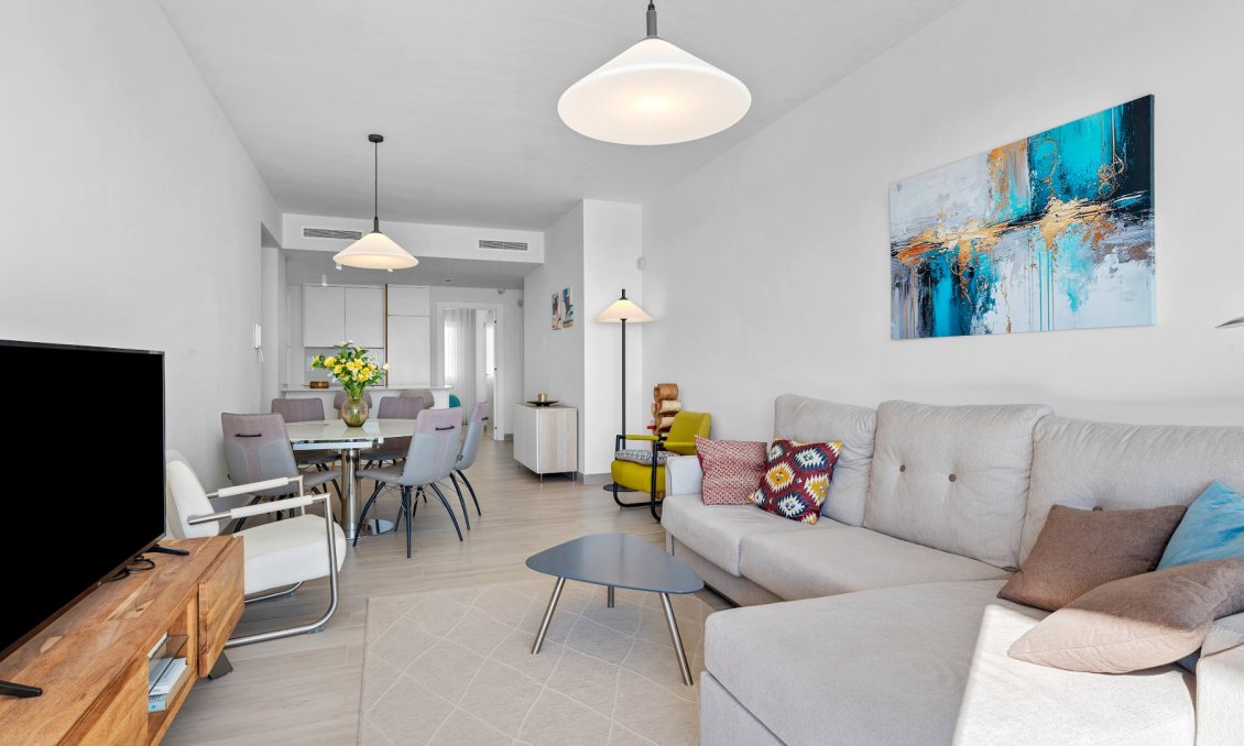 Resale - Villa -
San Miguel de Salinas - Inland