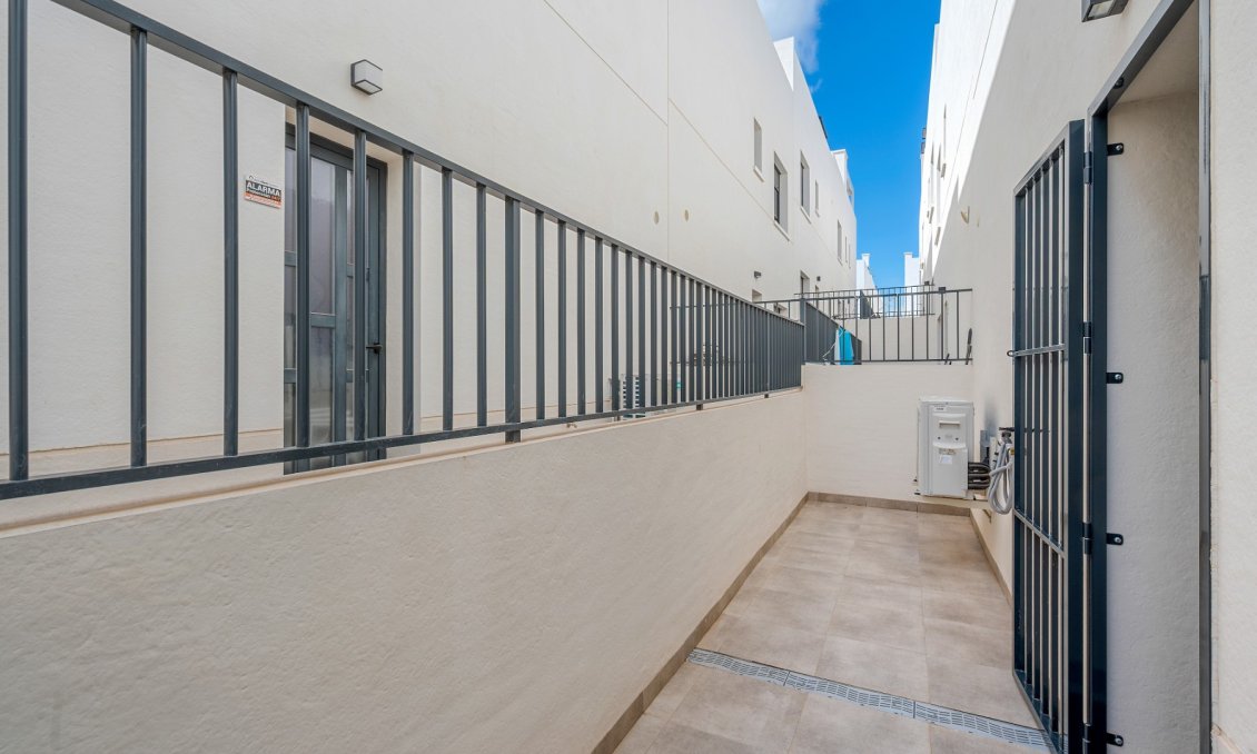 Használt Ingatlanok - Apartman -
San Miguel de Salinas - Inland