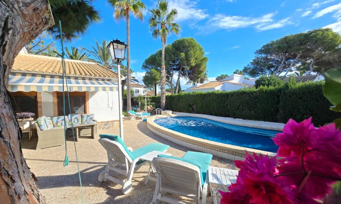 Wiederverkauf - Villa -
Orihuela Costa - Costa Blanca