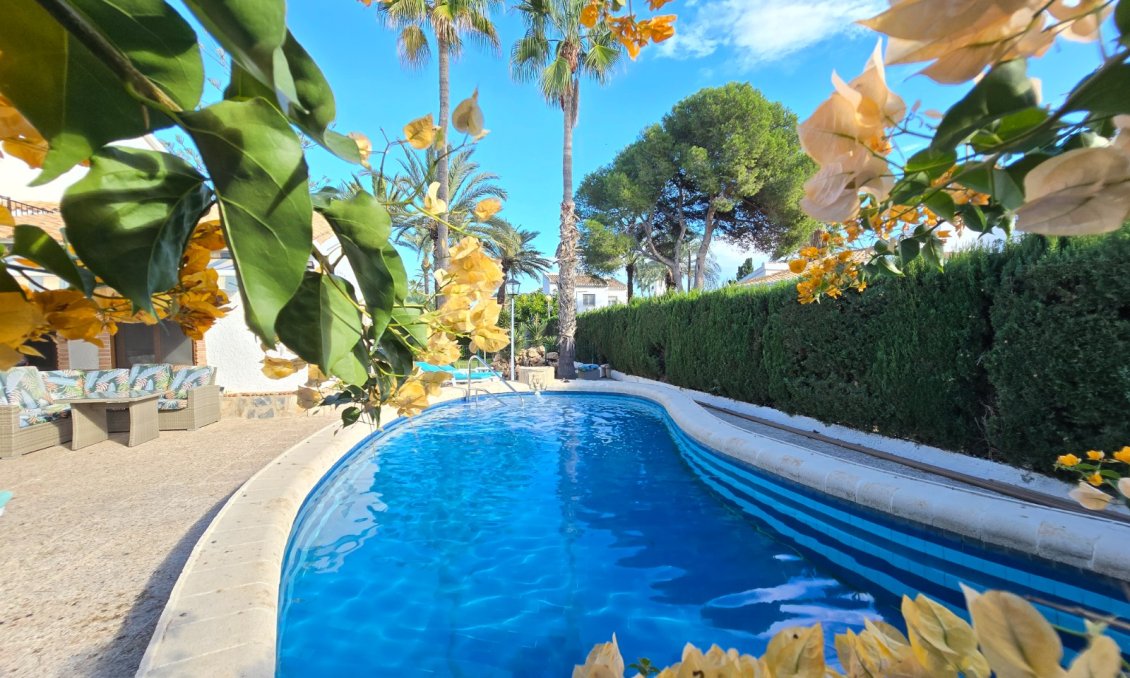 Wiederverkauf - Villa -
Orihuela Costa - Costa Blanca