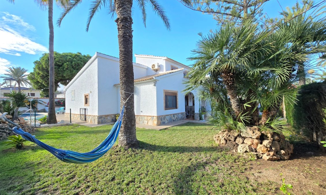 Wiederverkauf - Villa -
Orihuela Costa - Costa Blanca