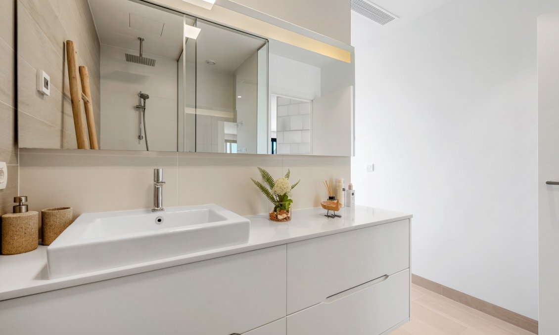 Használt Ingatlanok - Apartman -
Orihuela - Inland