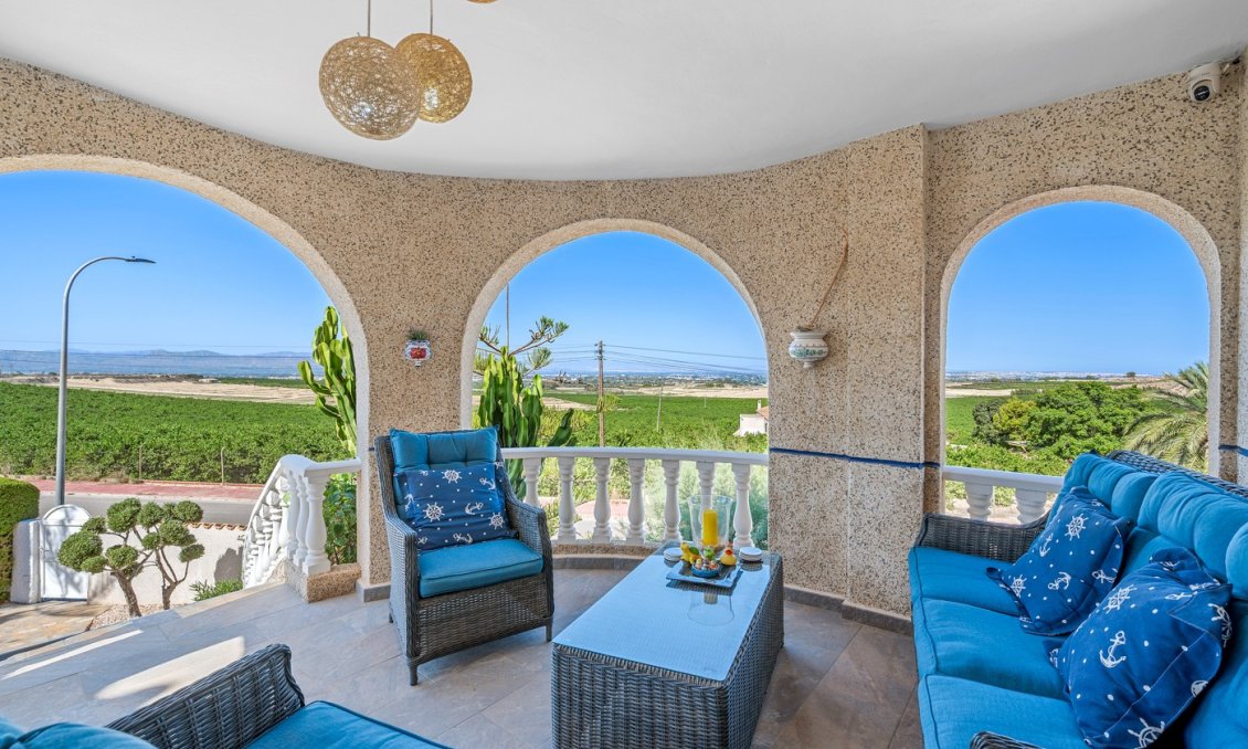 Resale - Villa -
Almoradí - Inland